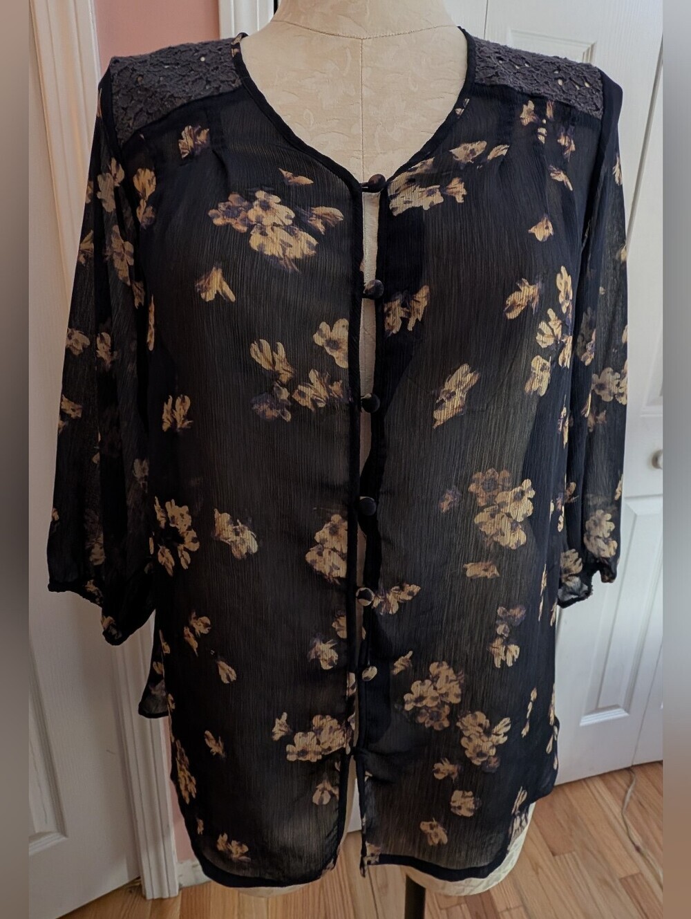Liz Claiborne Navy Sheer Floral Button-Front Blouse Size 1X